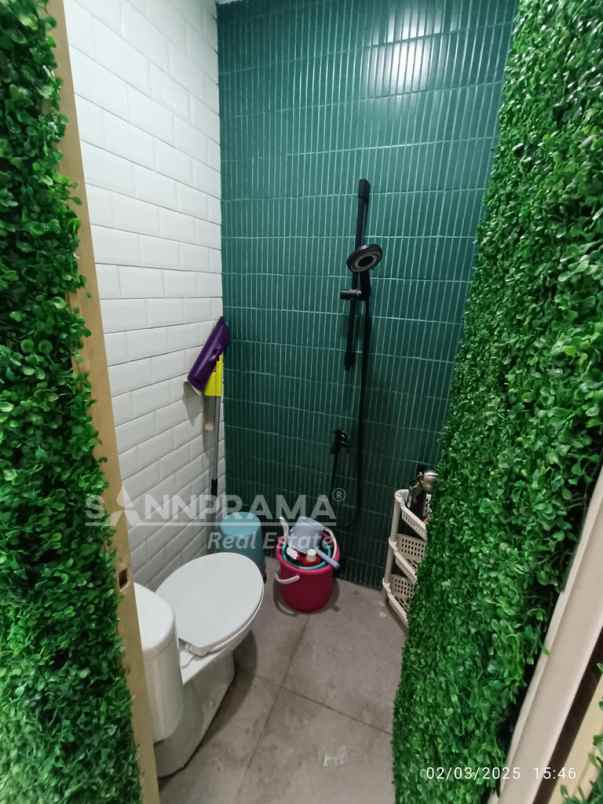 dijual rumah sawangan depok