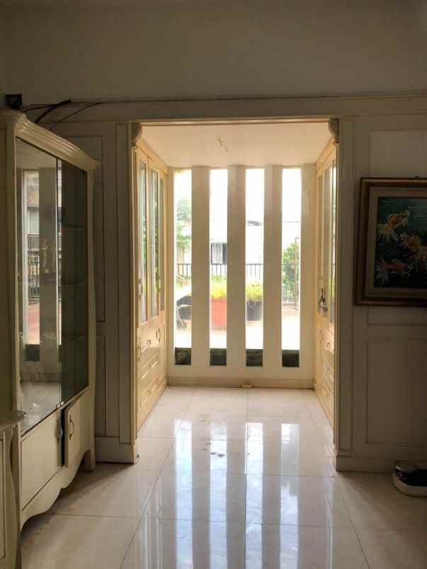 dijual rumah siap huni di mahogany residence cibubur