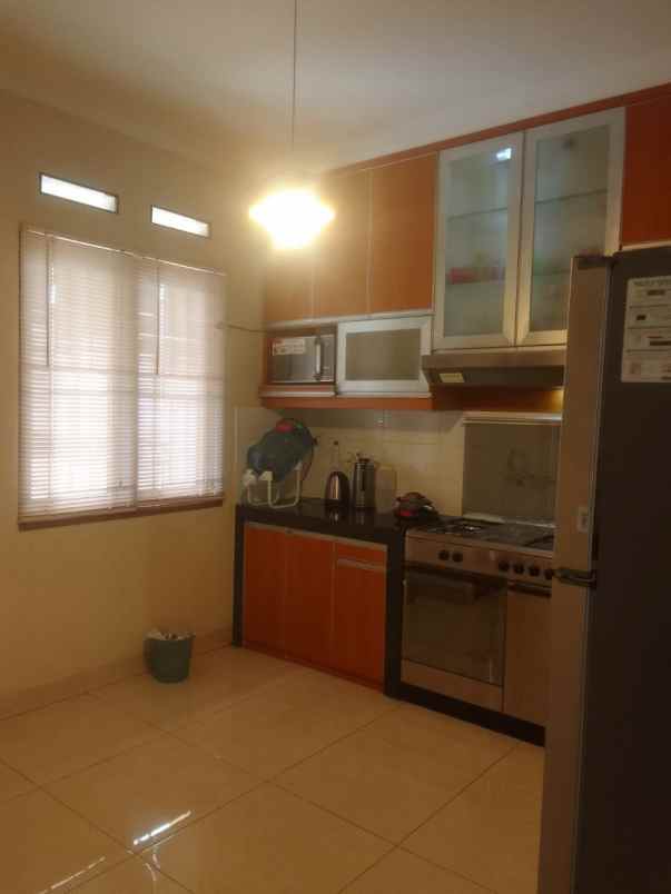 dijual rumah siap huni strategis di tengah kota cimahi