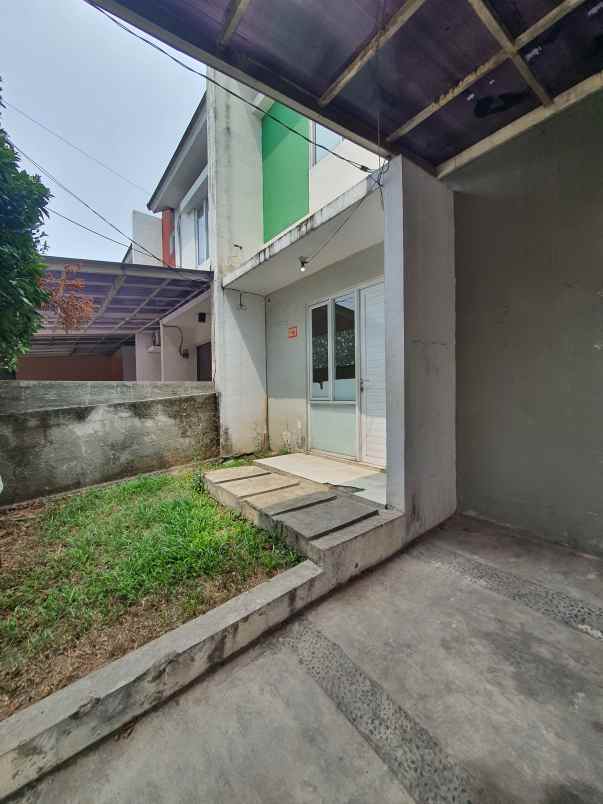 dijual rumah talaga bestari cluster fluora 2 lantai