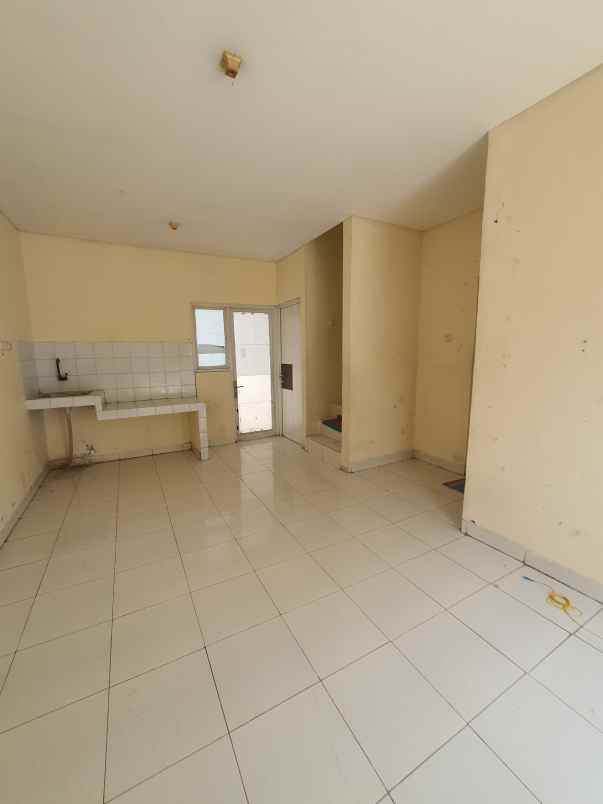 dijual rumah talaga bestari cluster fluora 2 lantai