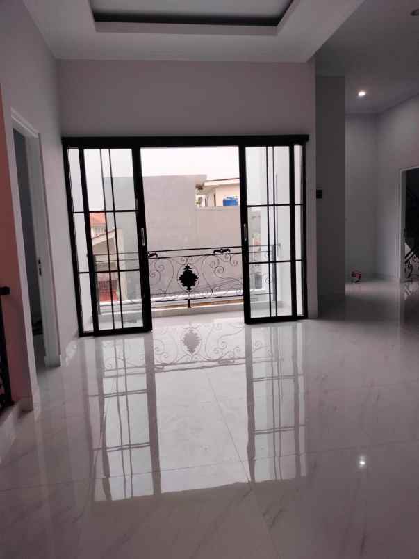 dijual rumah tamanhas durian