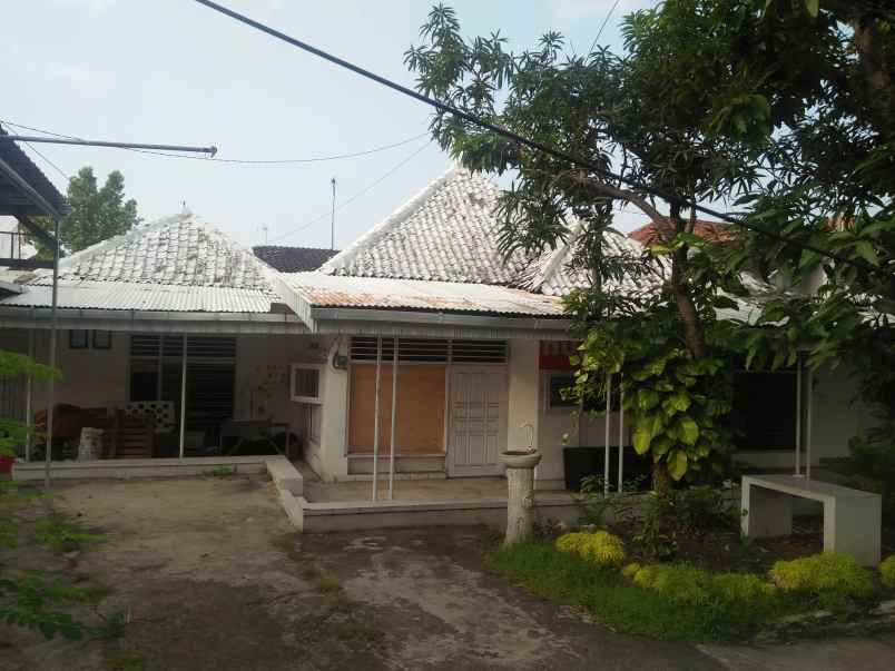 dijual rumah tepi jalan besar pasuruan kota