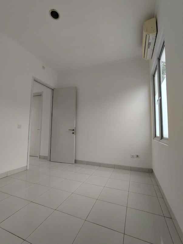 dijual rumah the icon eastern cosmo