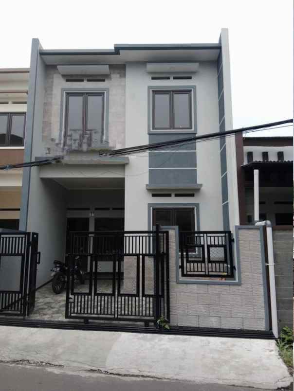 dijual rumah turangga buah batu bandung