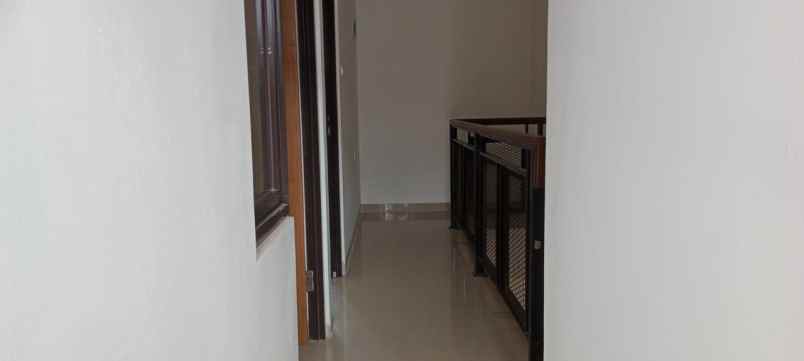 dijual rumah turangga buah batu bandung