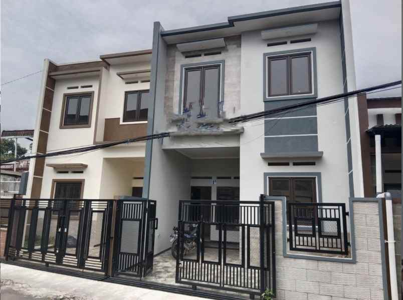 dijual rumah turangga buah batu bandung