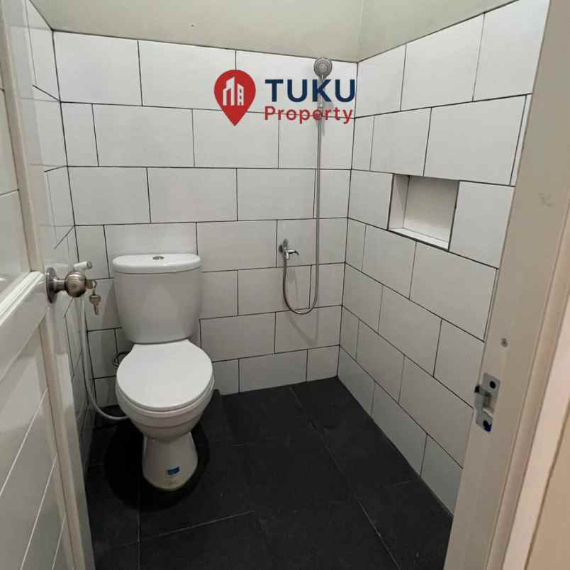 dijual rumah vila dago tol serua ciater