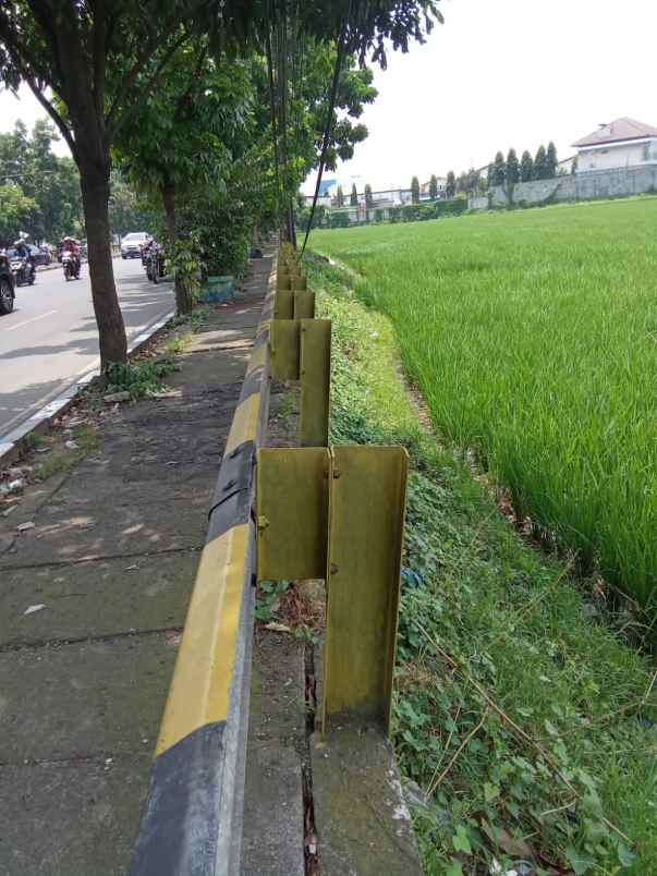 dijual tanah jl soekarno hatta