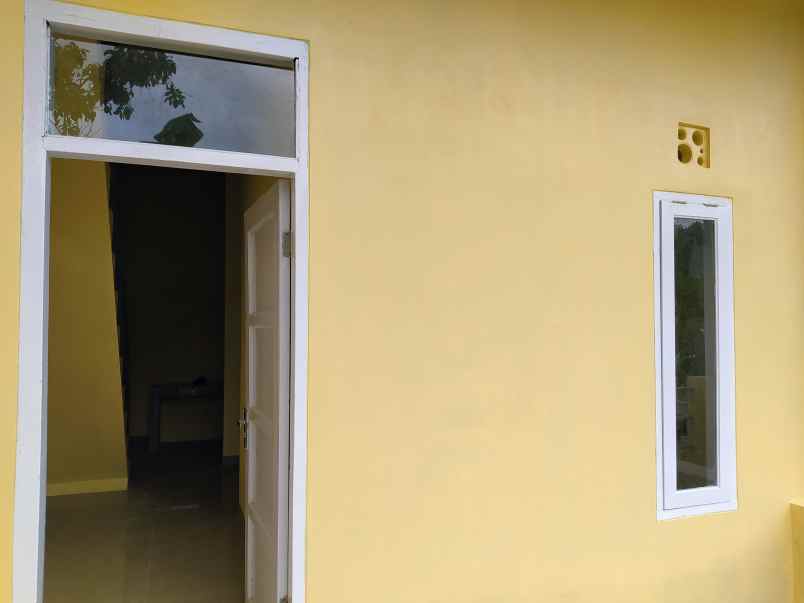 dijual terbatas 1 ruko 2 lantai strategis siap huni