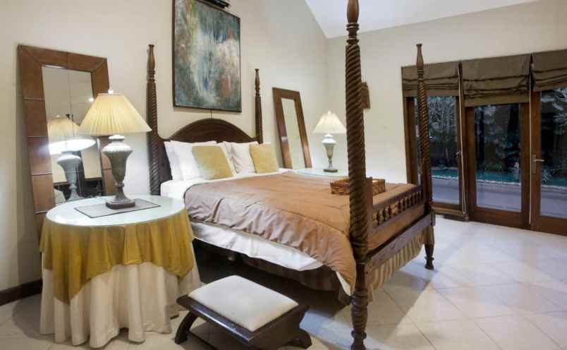 dijual villa dero wetan harjobinangun