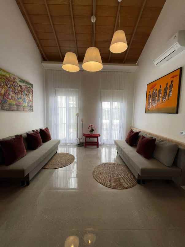 dijual villa jalan kaliurang km 13 5