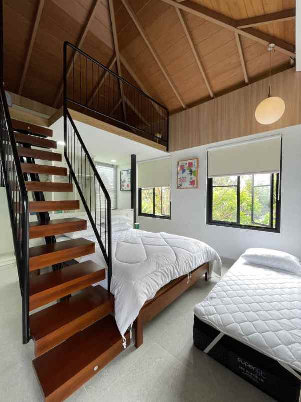 dijual villa jalan kaliurang km 13 5