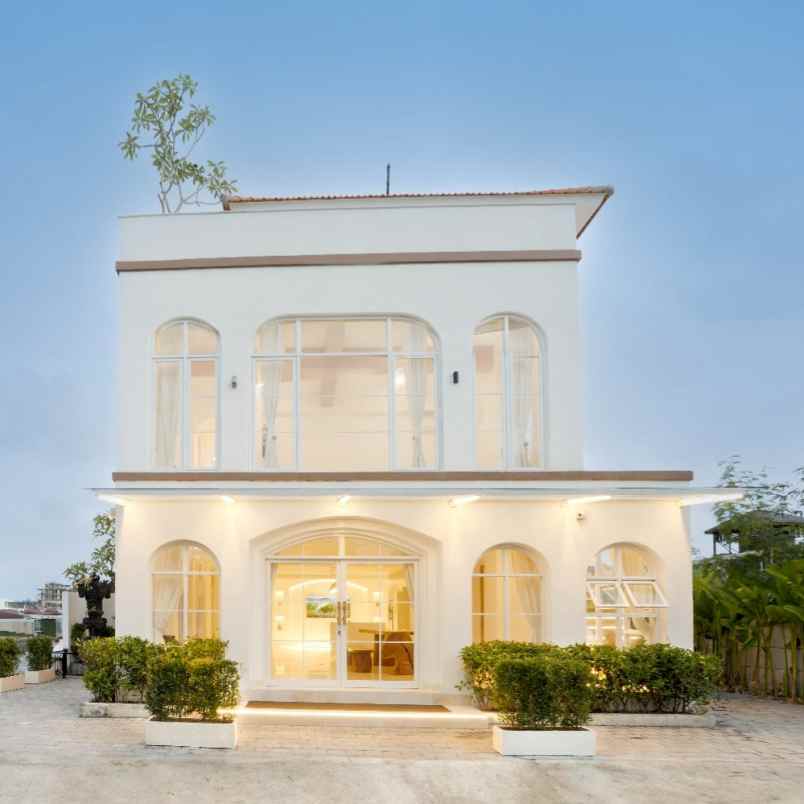 dijual villa pantai mengening