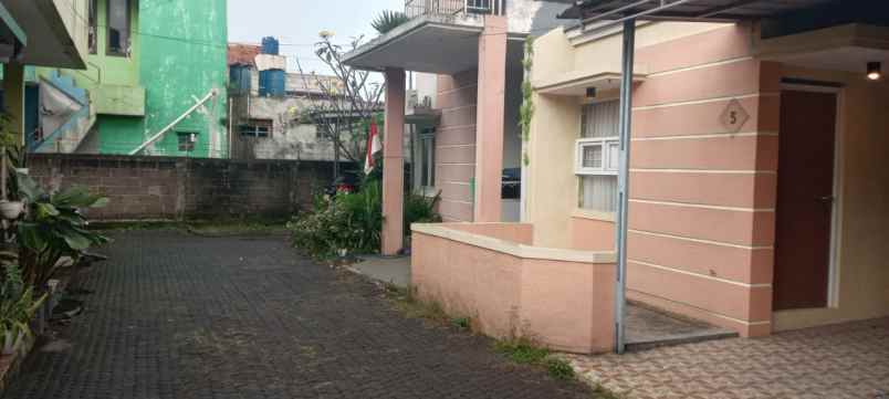 dikontrakan 1 rumah dalam cluster di margahayu raya
