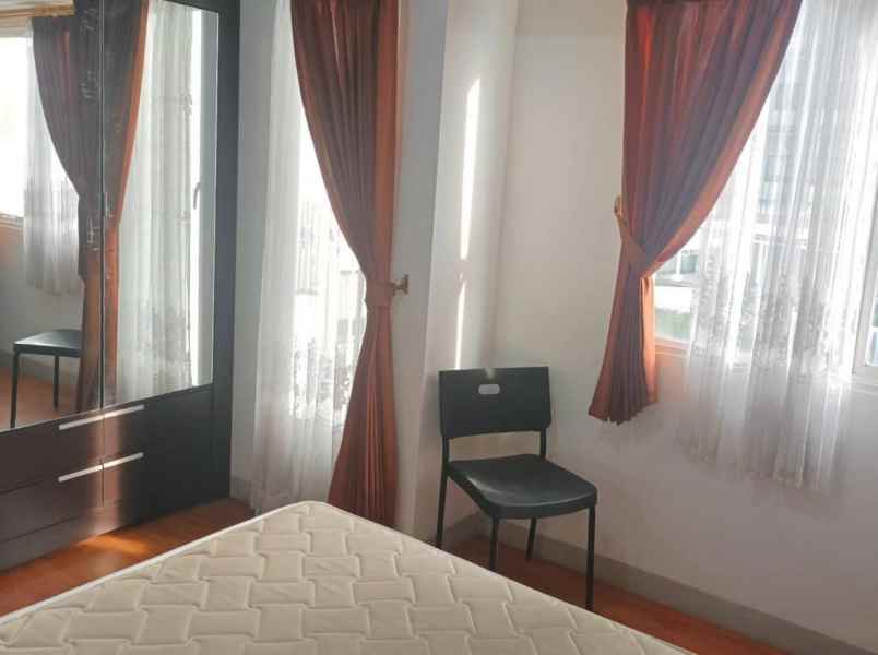 disewakan apartemen apartemen berkeley