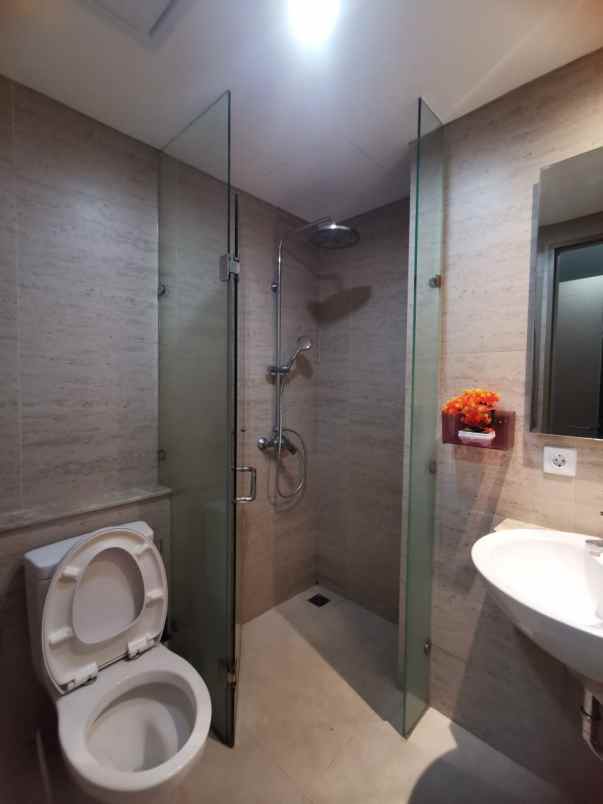 disewakan apartemen gold coast pik