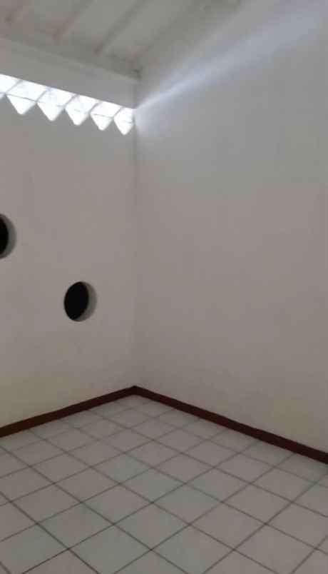 disewakan ruko gudang kantor antapani