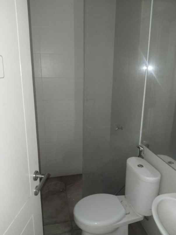 disewakan ruko gudang kantor pakuwon city