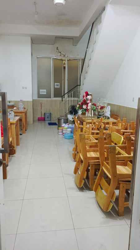 disewakan ruko gudang kantor pakuwon city