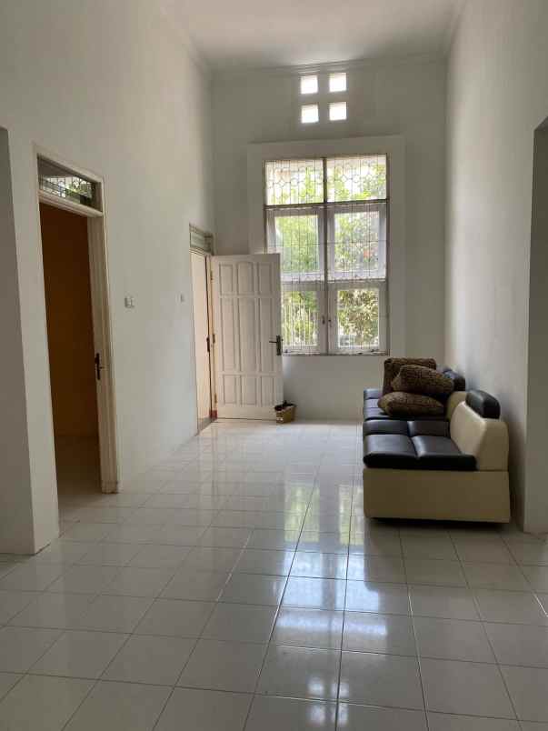 disewakan rumah citraland surabaya