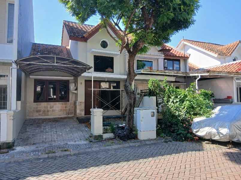 disewakan rumah di taman gapura citraland surabaya