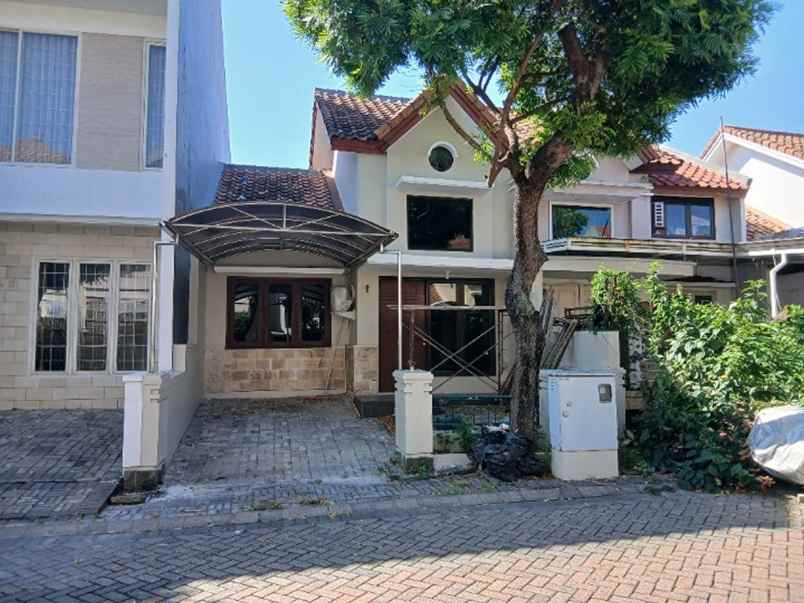 disewakan rumah di taman gapura citraland surabaya