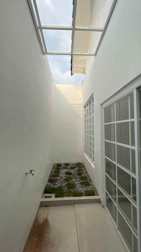 disewakan rumah jalan alternatif kota