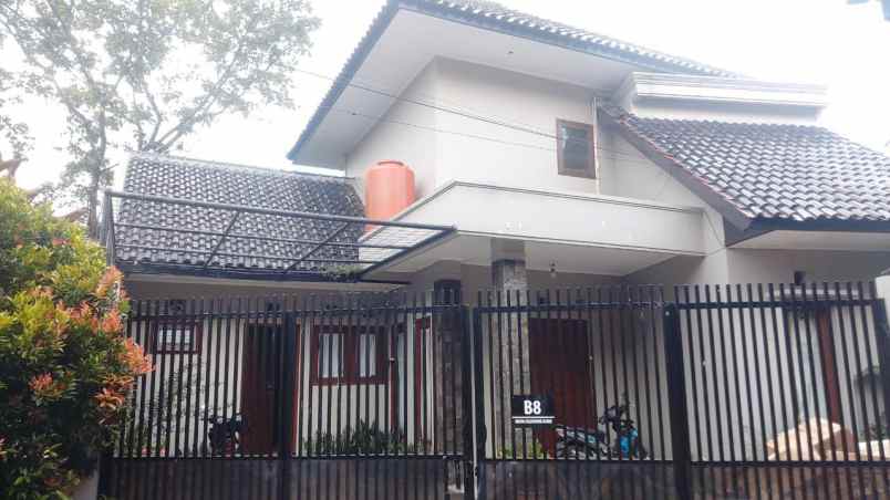 disewakan rumah jual sewa komplek griya