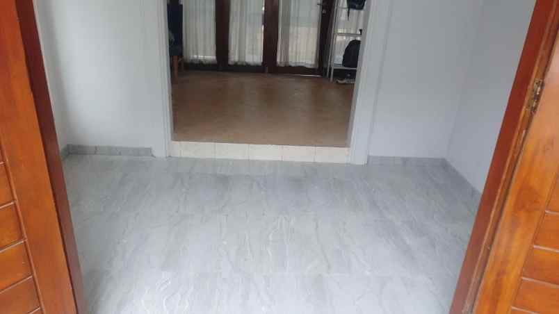 disewakan rumah jual sewa komplek griya