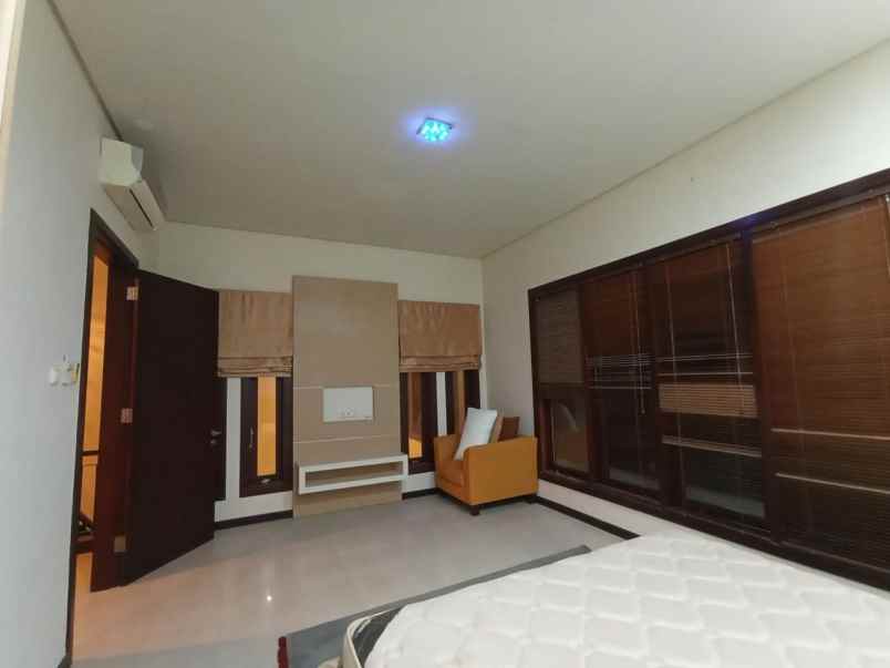 disewakan rumah kertajaya