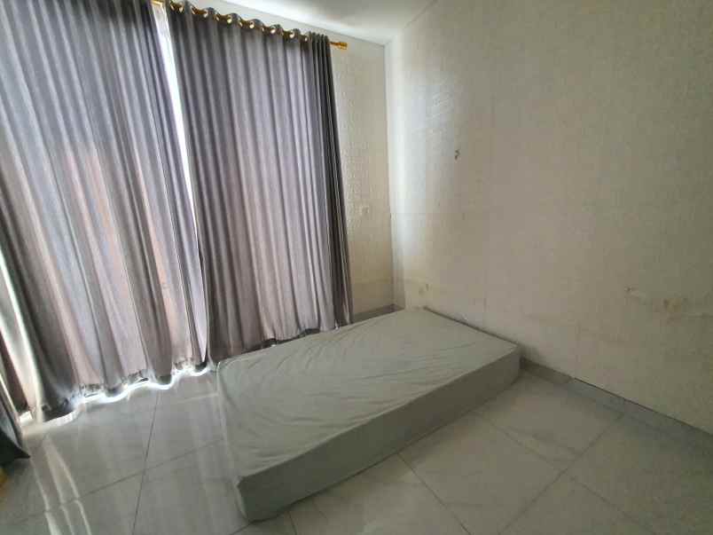 disewakan rumah lavon swan city tangerang