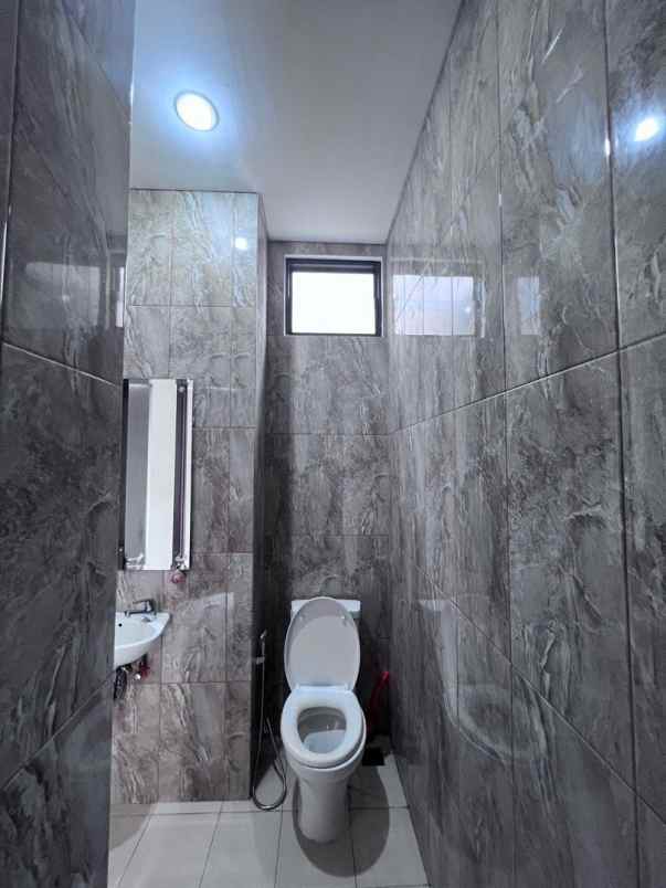 disewakan rumah lavon swancity tangerang