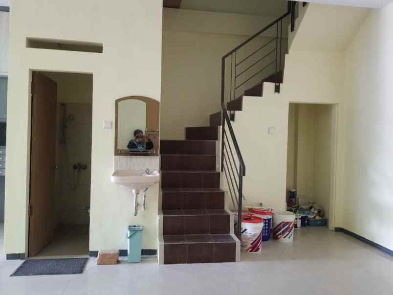 disewakan rumah medokan ayu