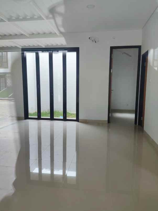 disewakan rumah metlnad transyogi bogor