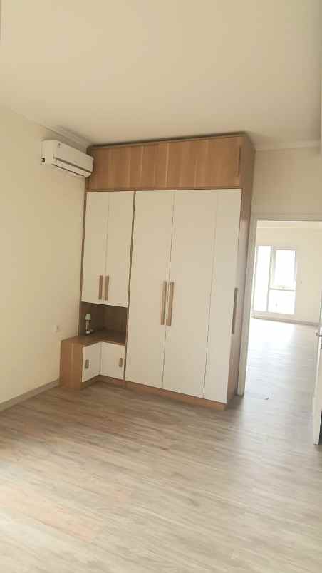 disewakan rumah suvarna sutera cluster