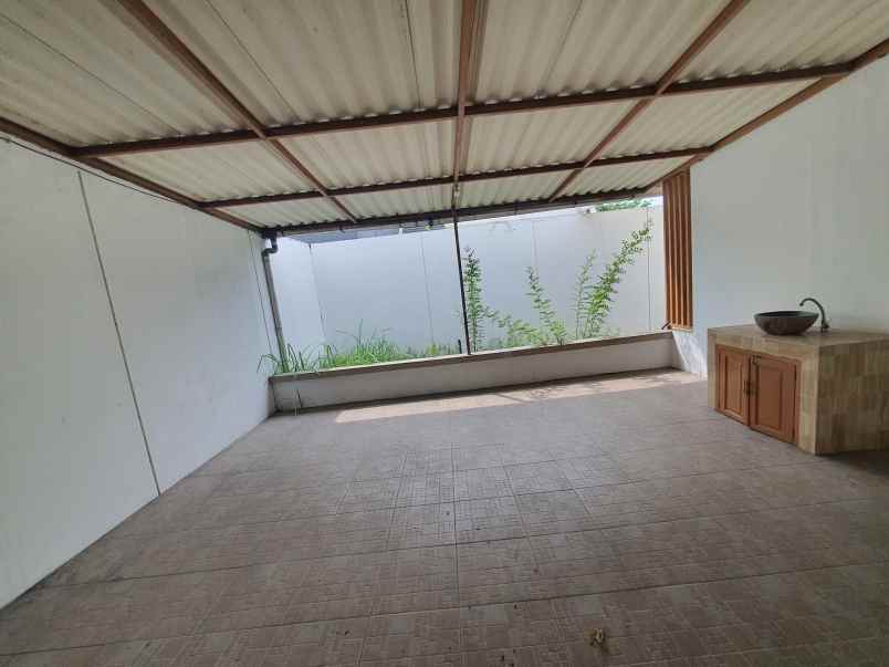 disewakan rumah suvarna sutera cluster elysia