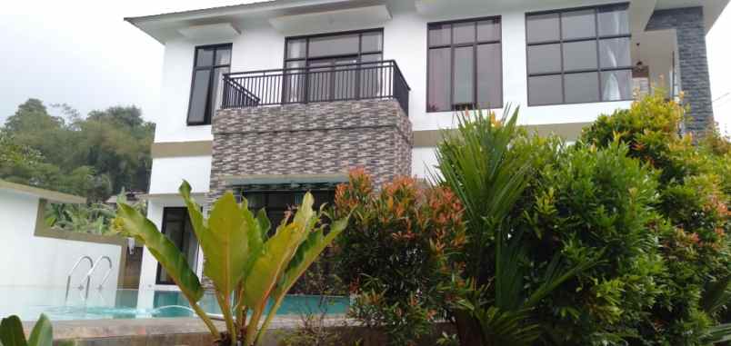 disewakan villa alamat jalan cisarua km 80