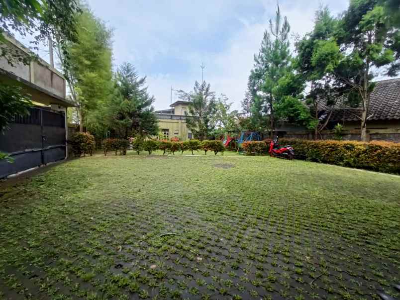 disewakan villa alamat jalan cisarua km 80