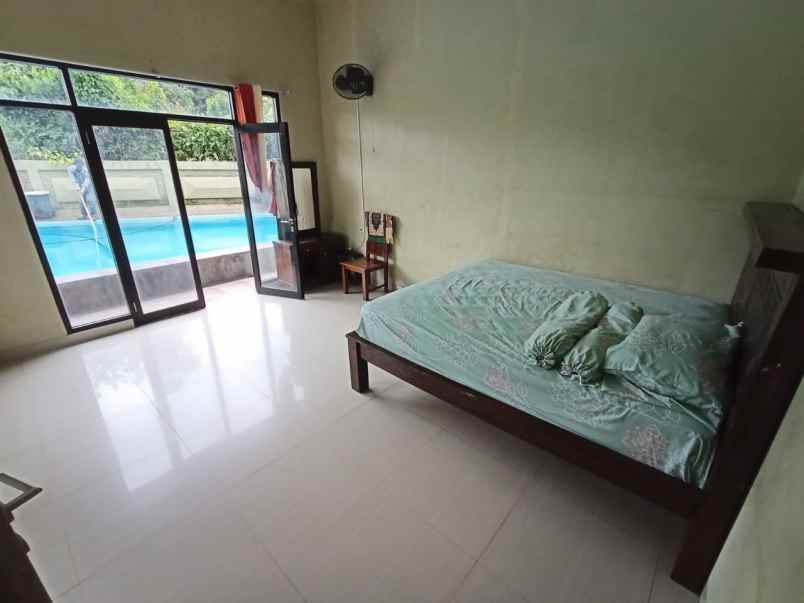 disewakan villa alamat jalan cisarua km 80