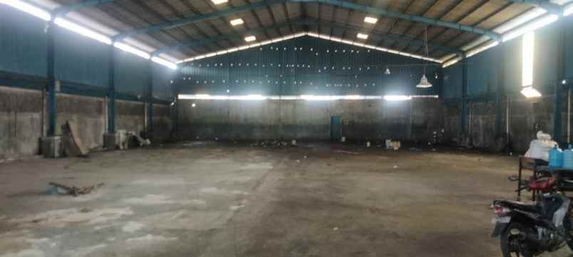 gudang bekas pabrik kertas