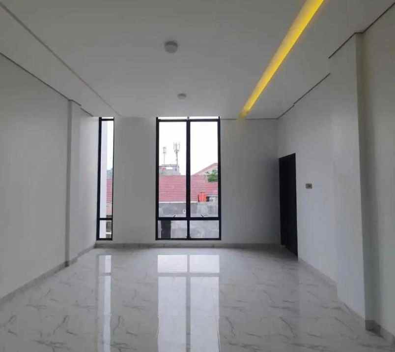 hunian 2 lantai modern di jalan arifin ahmad pekanbaru