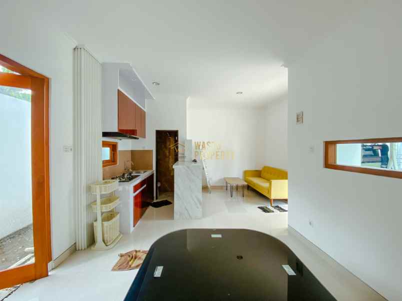 hunian premium 2 lantai di pinggir jalan raya tajem