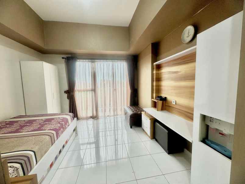 jual bu casa de parco apartment bsd