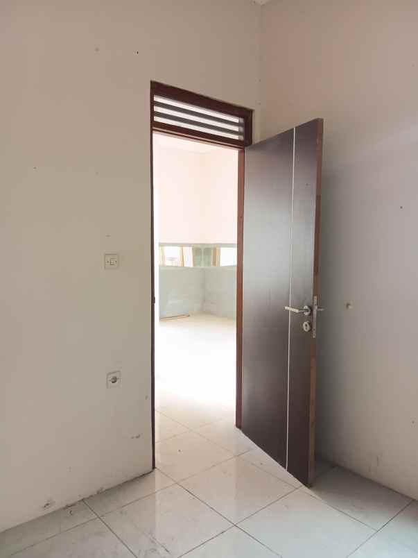 jual cepat rumah lokasi bagus di kota bali residence