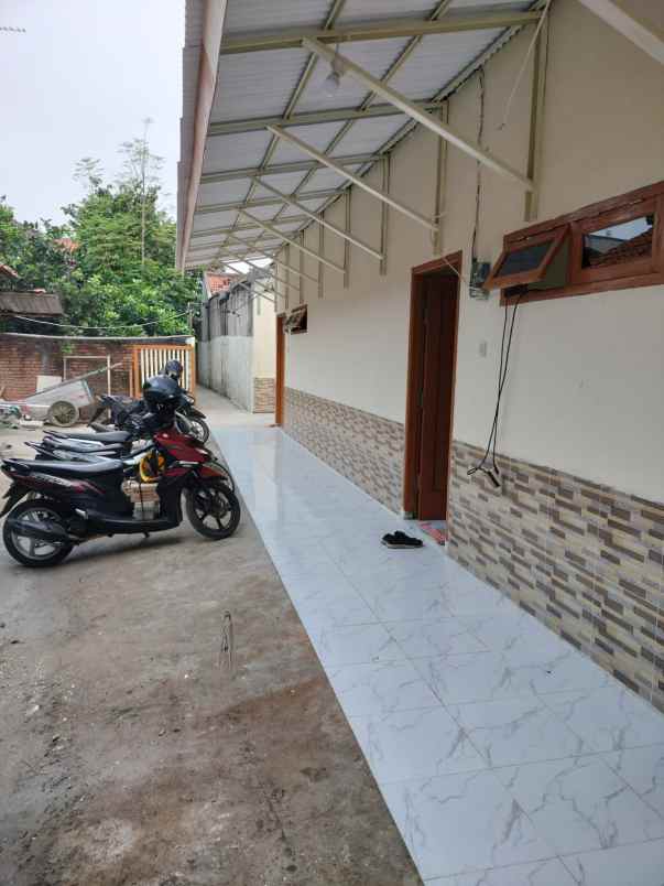 jual kontrakan 8 pintu full terisi di karawang barat