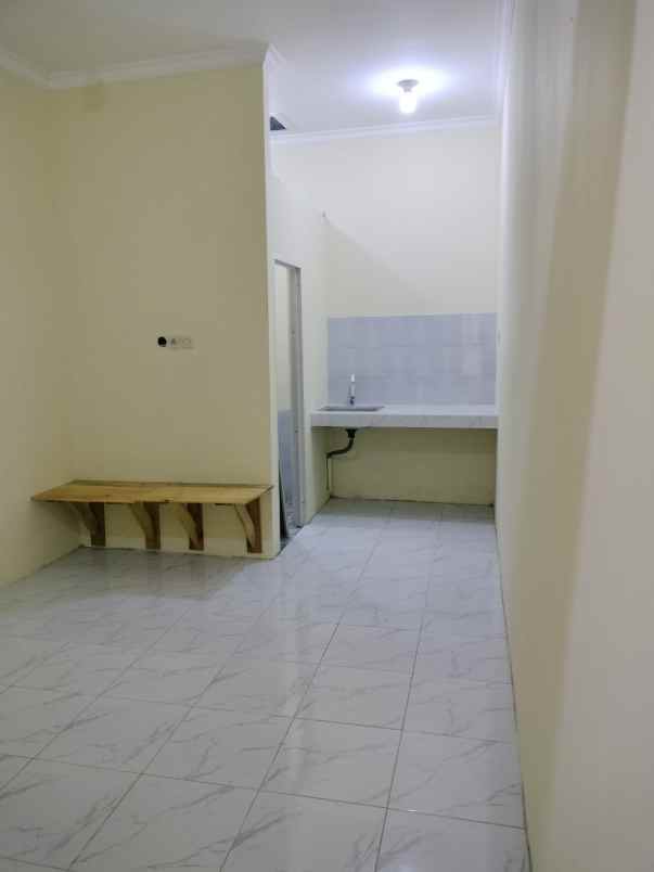 jual kontrakan 8 pintu full terisi di karawang barat