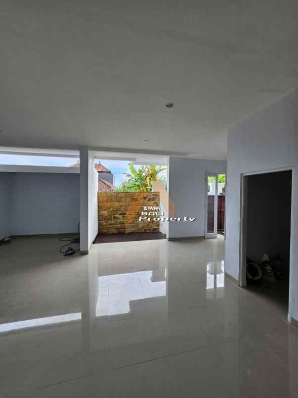 jual rumah mewah dan baru di gatot subroto denpasar