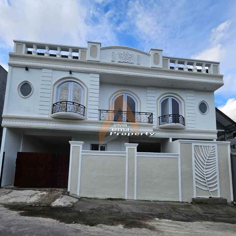 jual rumah mewah dan baru di gatot subroto denpasar
