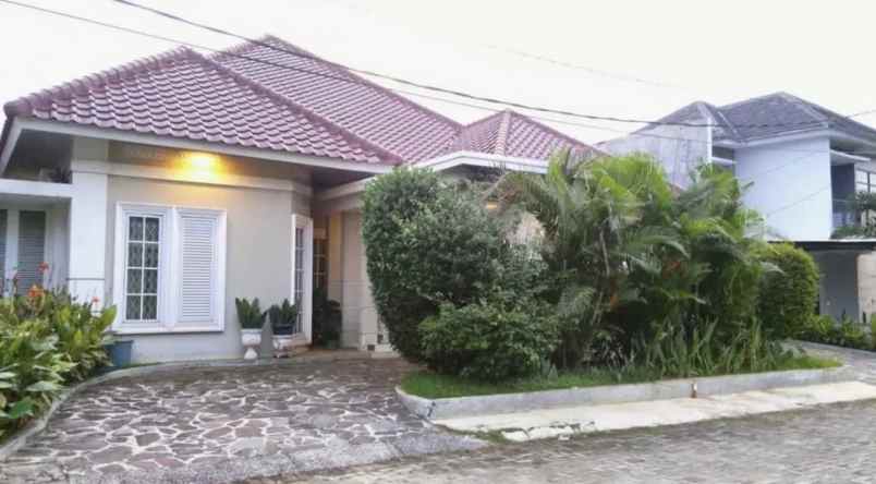 jual rumah mewah siap huni di ceger asri jakarta timur